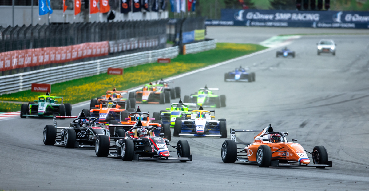 SMP Formula 4 и SIVIK — казалось бы, что общего?